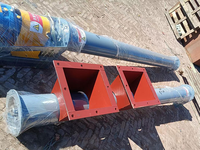 <strong>法蘭式螺旋輸送機(jī)</strong>